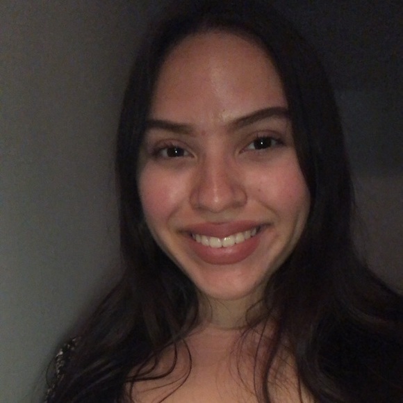 Meet your Posher, Aleya - Picture 1 of 1